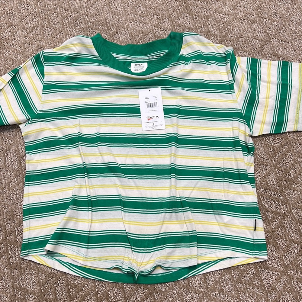 RVCA cropped shirt
